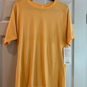 NWT Lululemon Metal Vent Tech Short Sleeve